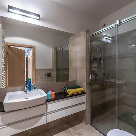 Centre Apartments-old Town