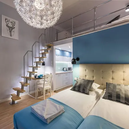 Centre Apartments-old Town