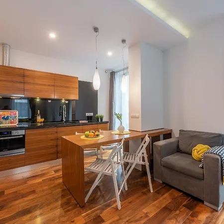 Centre Apartments-old Town