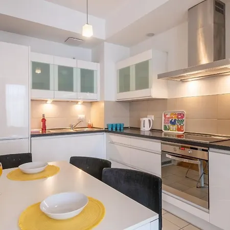 Centre Apartments-old Town アパート *